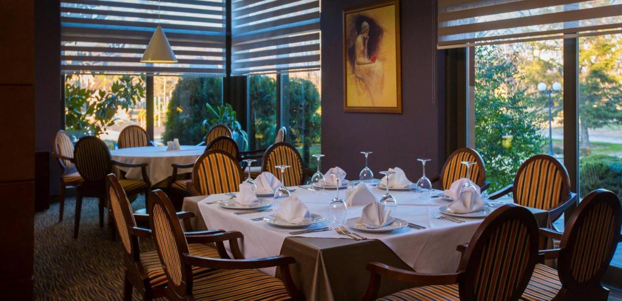 Park Hotel Romantica Svilengrad Eksteriør billede