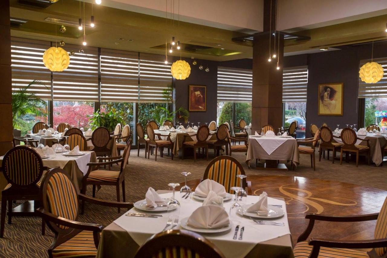 Park Hotel Romantica Svilengrad Eksteriør billede