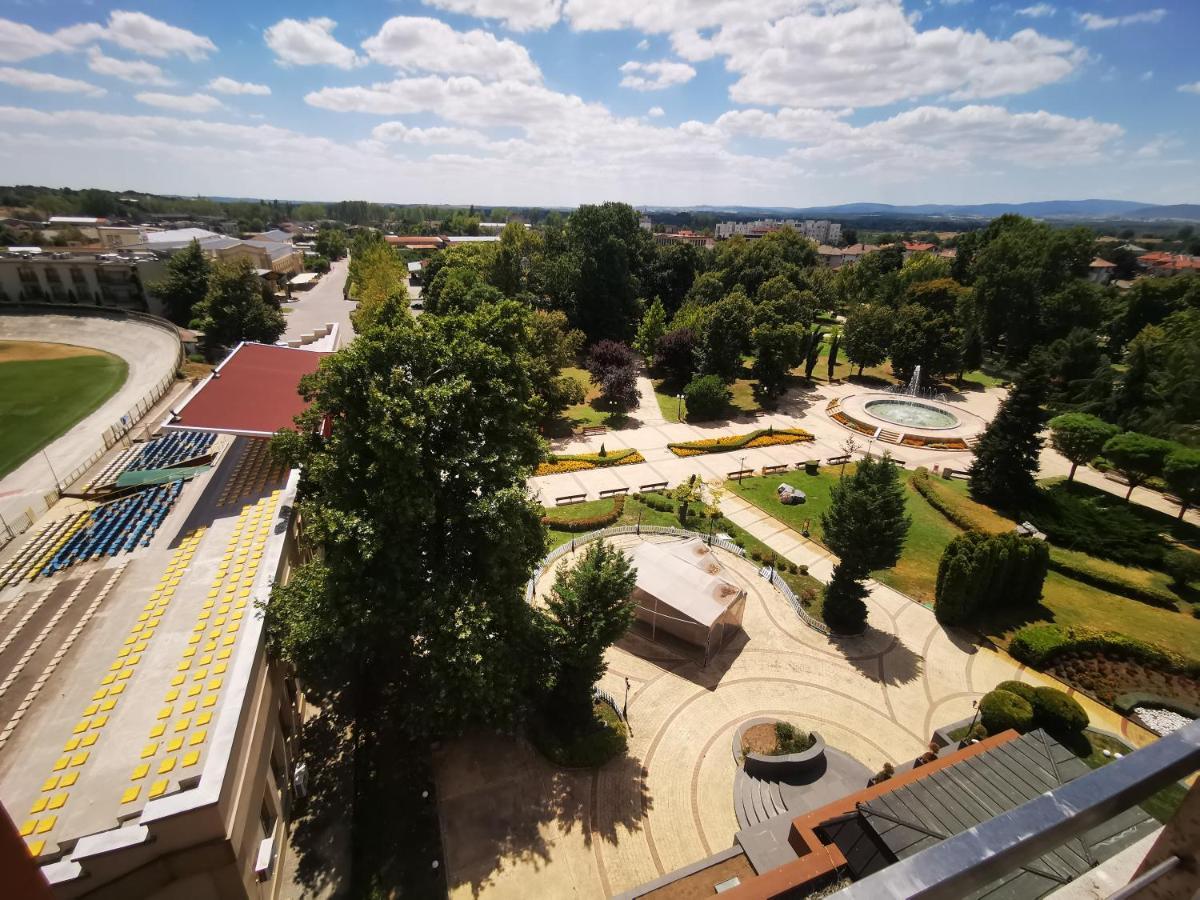 Park Hotel Romantica Svilengrad Eksteriør billede