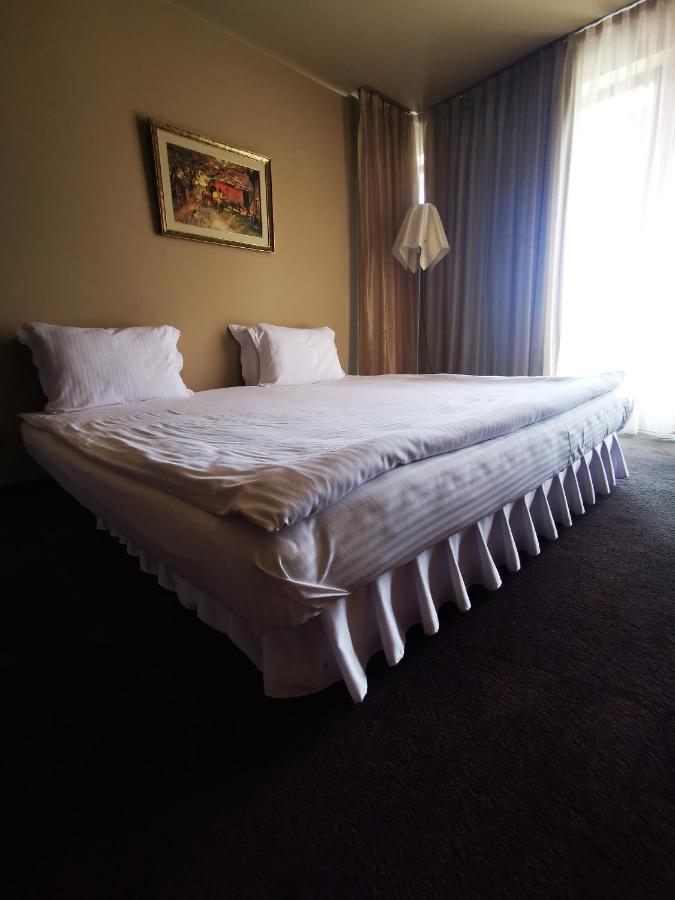 Park Hotel Romantica Svilengrad Eksteriør billede