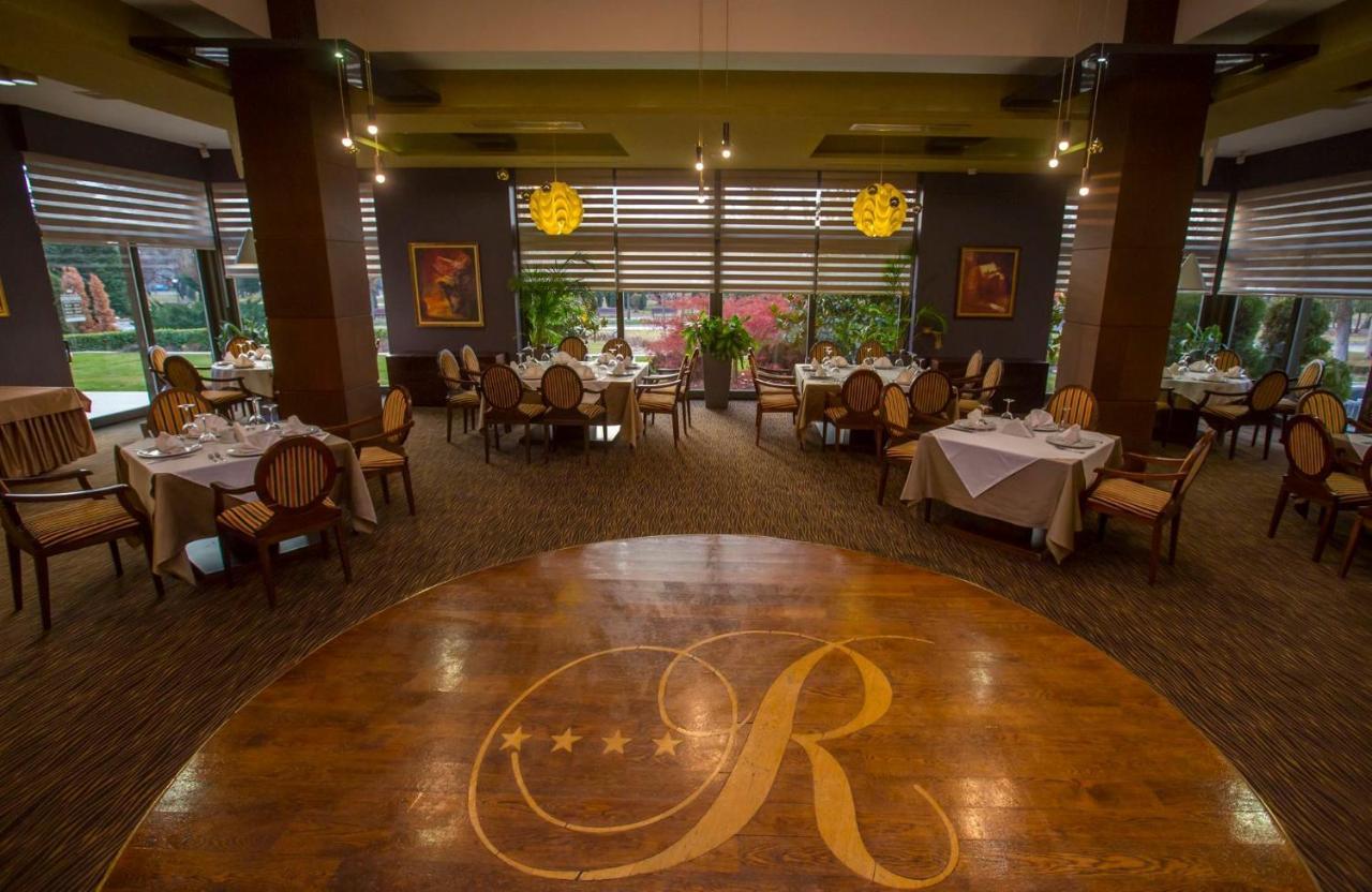 Park Hotel Romantica Svilengrad Eksteriør billede